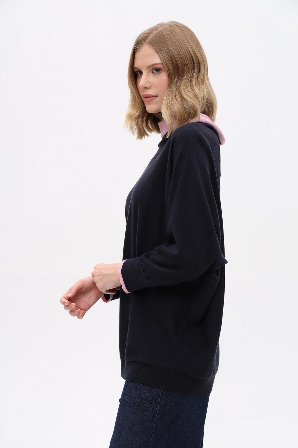 Пуловер Pezzo с розовой отделкой