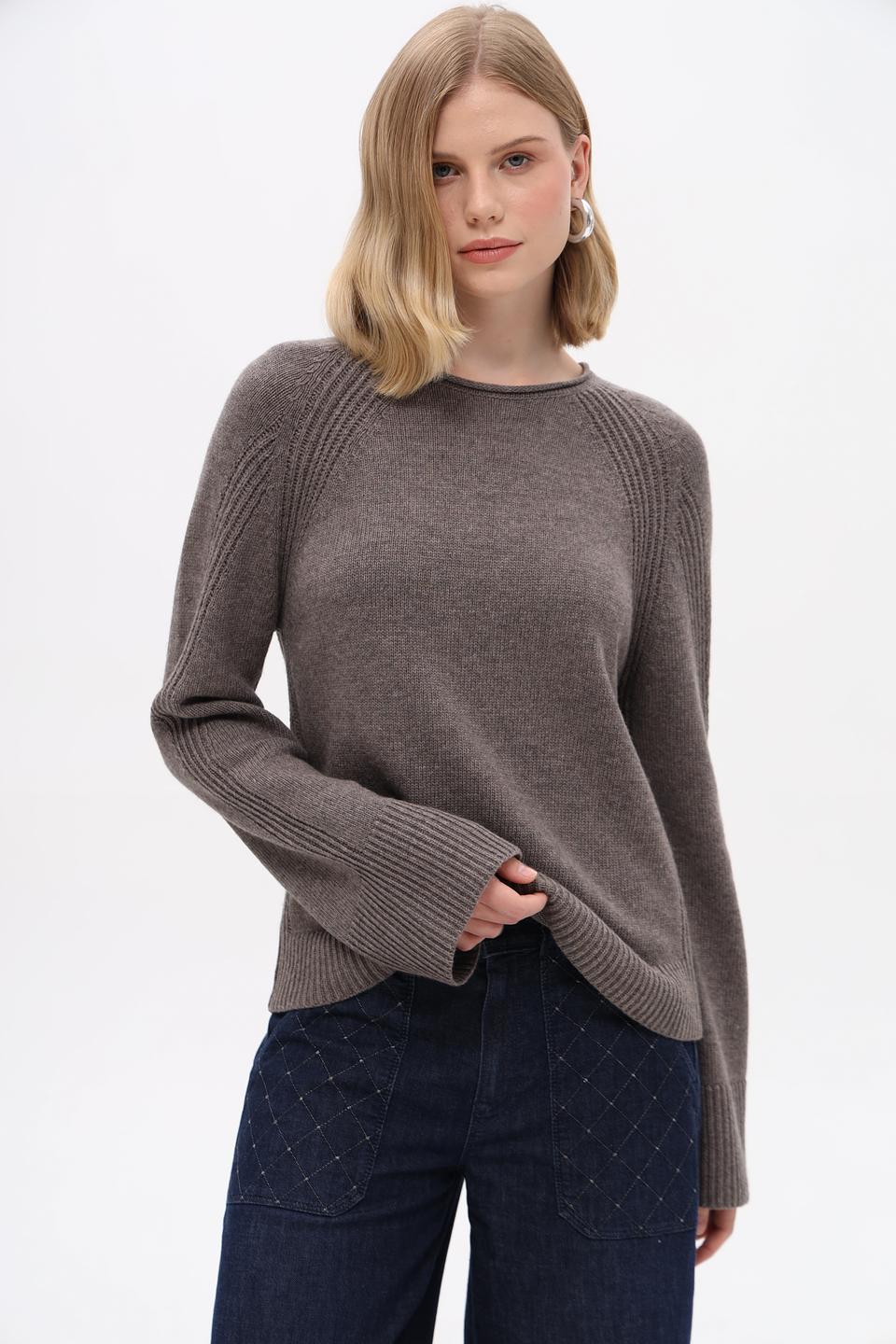 Пуловер Pezzo женский серо-коричневый