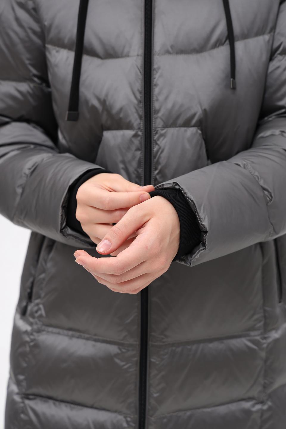 Пальто Pezzo стеганое серое