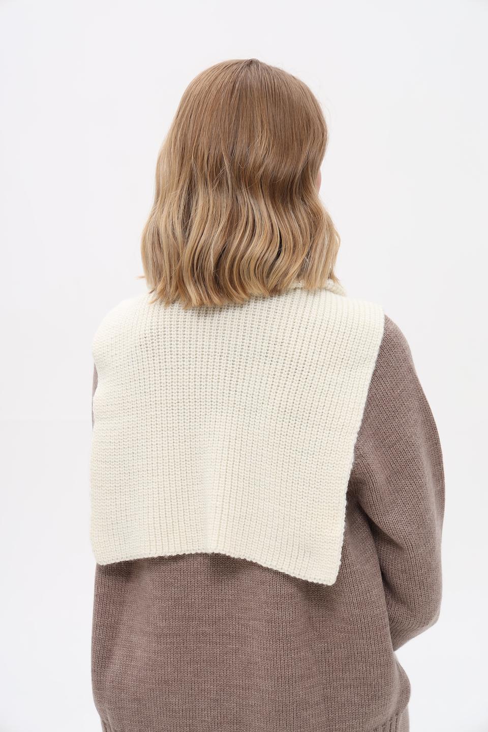 Воротник-снуд Marhatter молочный