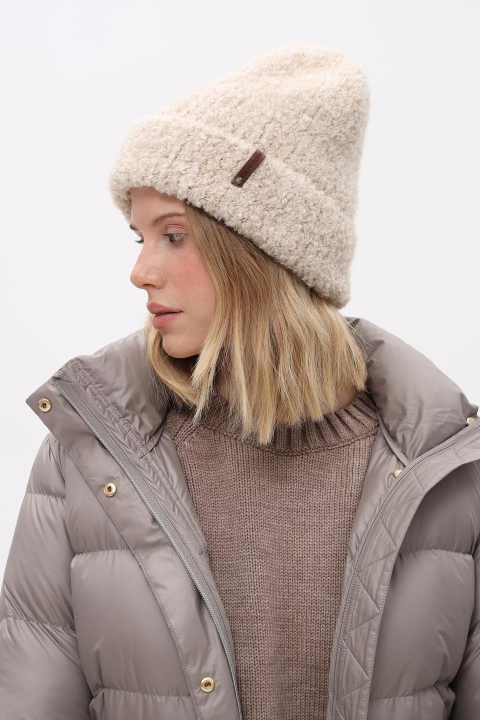 Шапка Marhatter вязаная бежевая