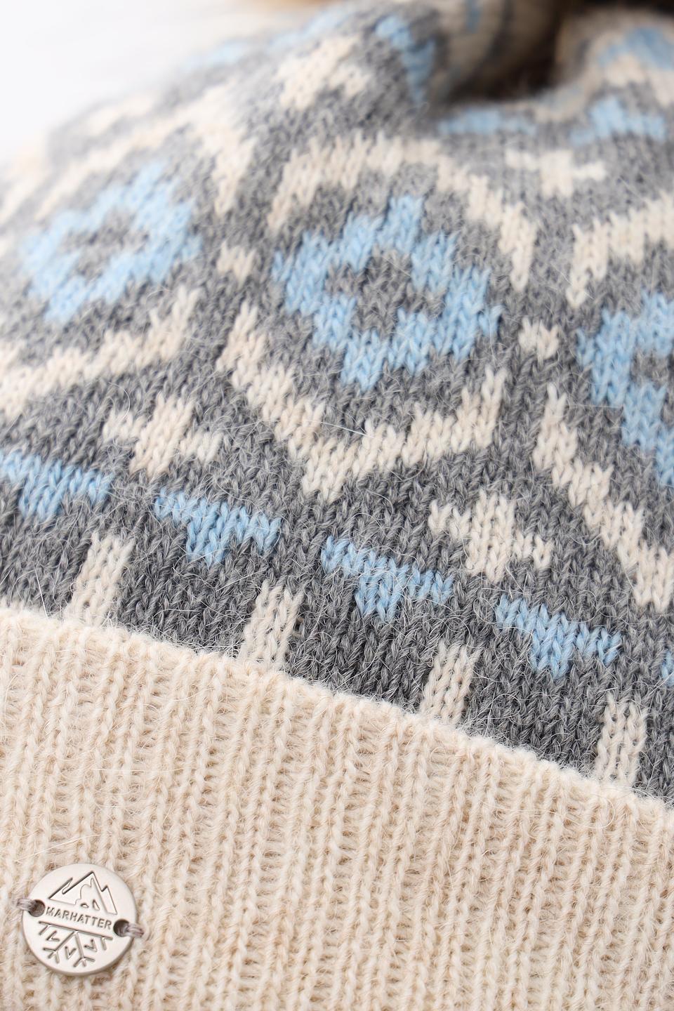 Шапка Marhatter с помпоном