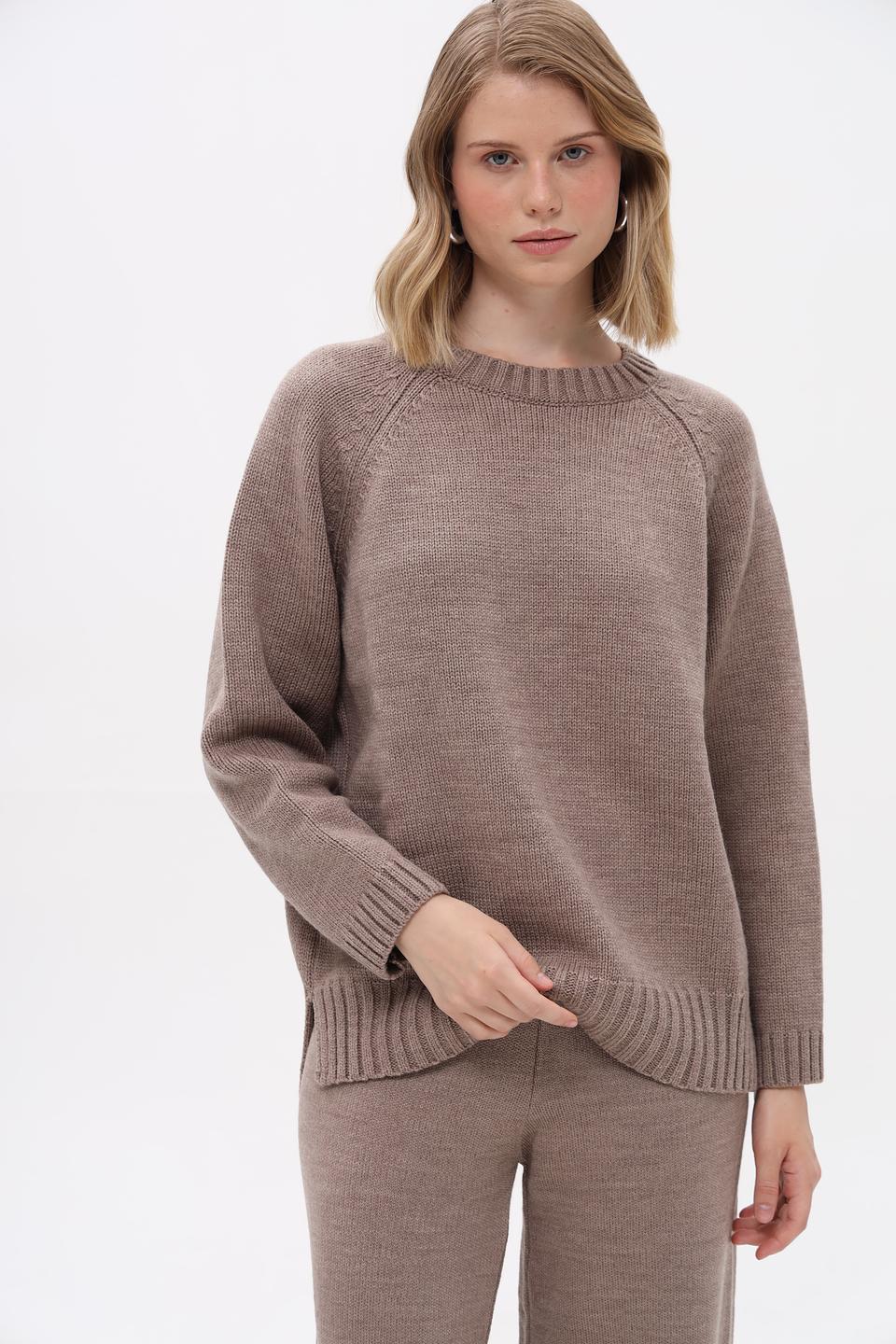 Джемпер Marhatter с разрезами