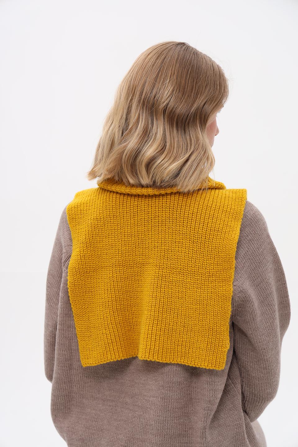 Манишка вязаная Marhatter горчичная