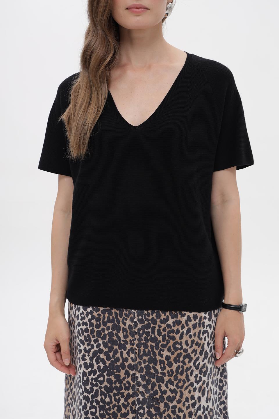 Пуловер Oui женский чёрный с V-образным вырезом