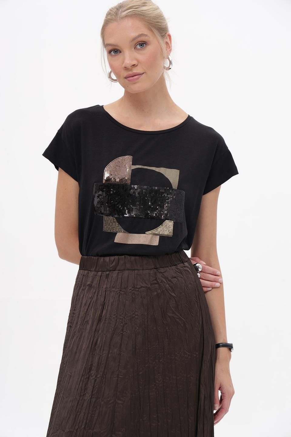 Футболка More and More с принтом чёрная