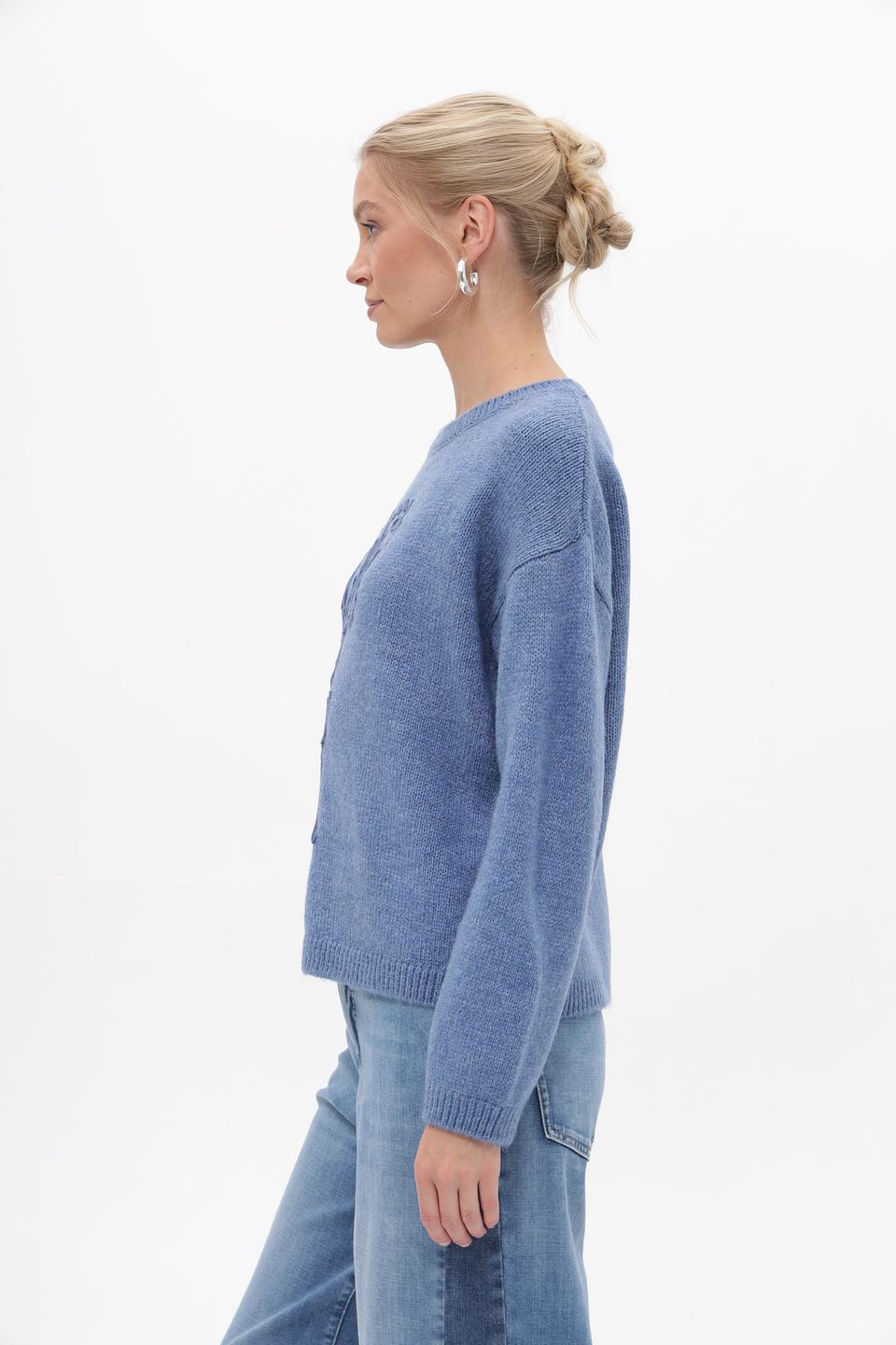 Пуловер More and More с вышивкой голубой
