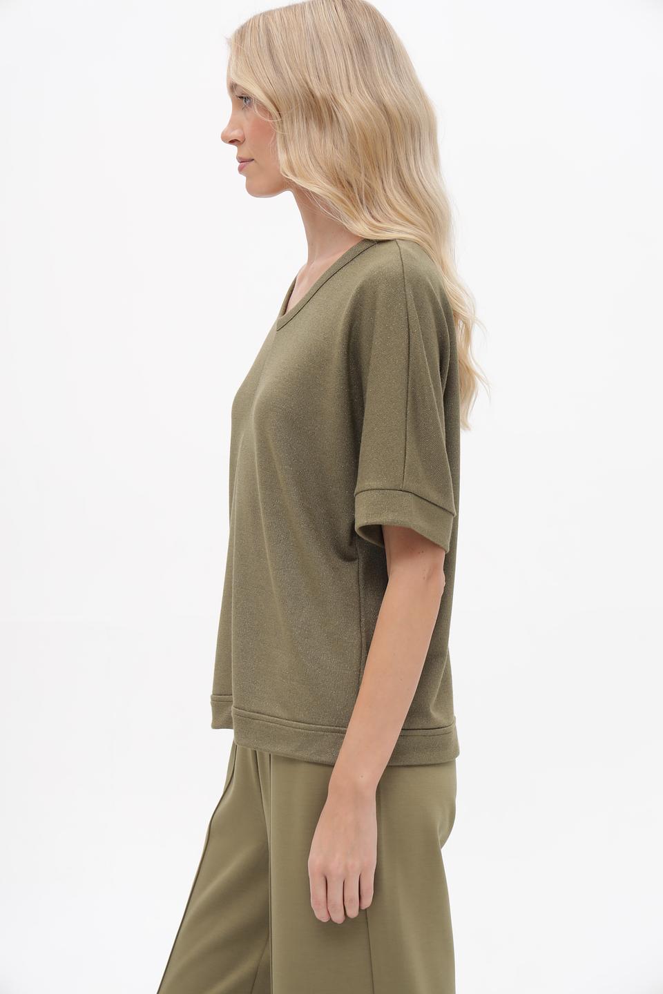 Пуловер Lecomte оливковый с V-образным вырезом