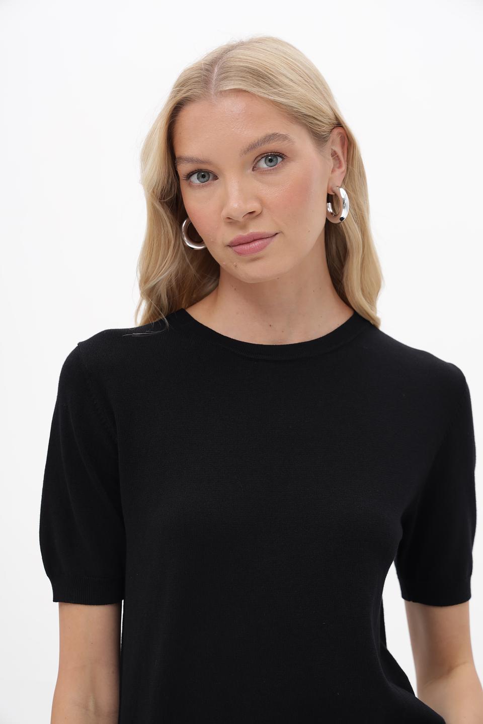 Пуловер Betty and Co чёрный с коротким рукавом