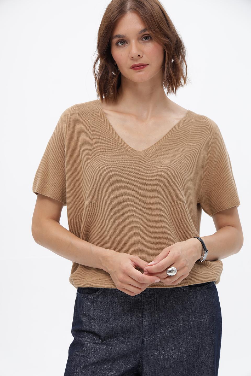 Пуловер Oui женский бежевый