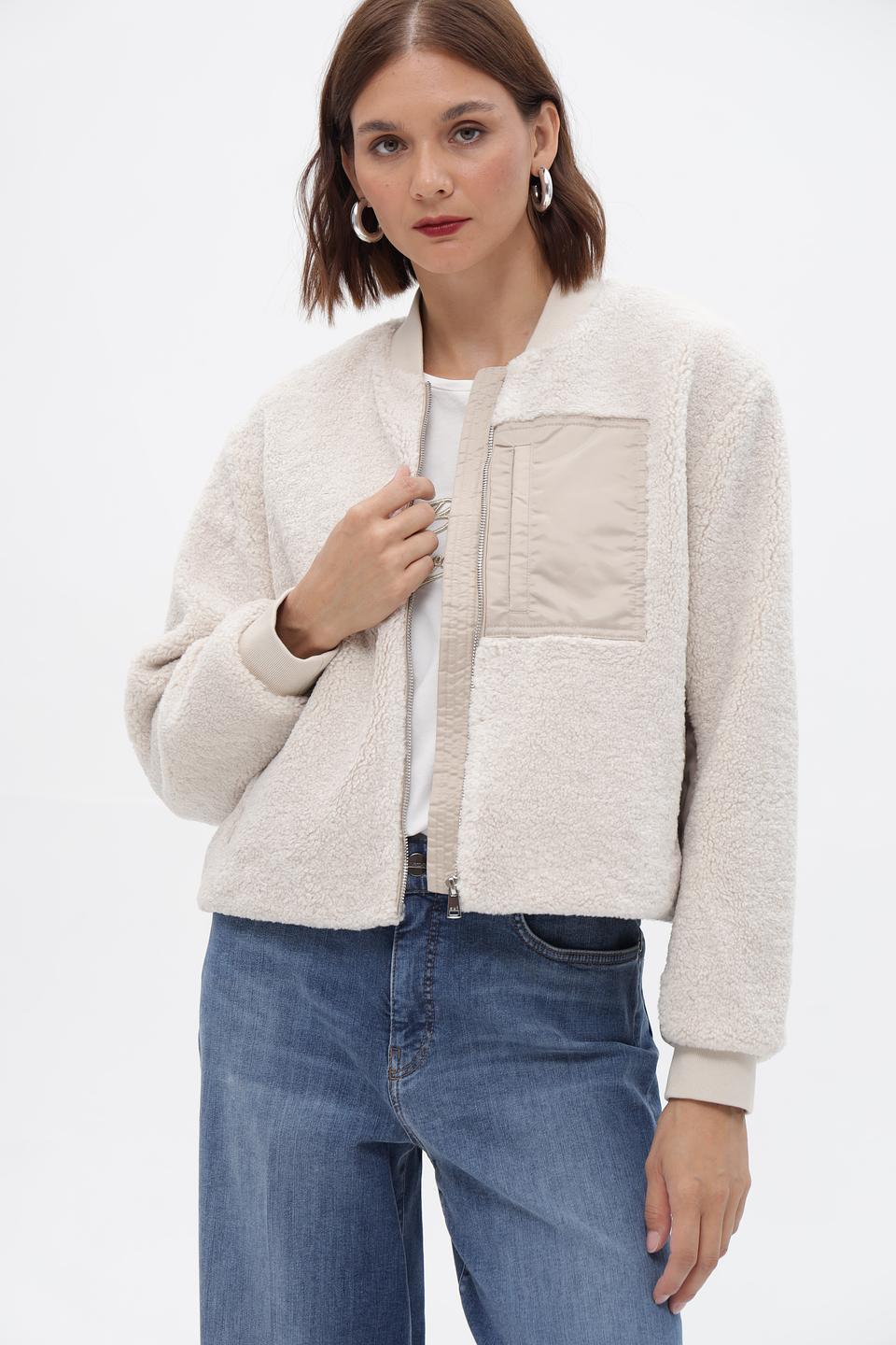 Жакет Oui из искусственного меха бежевый