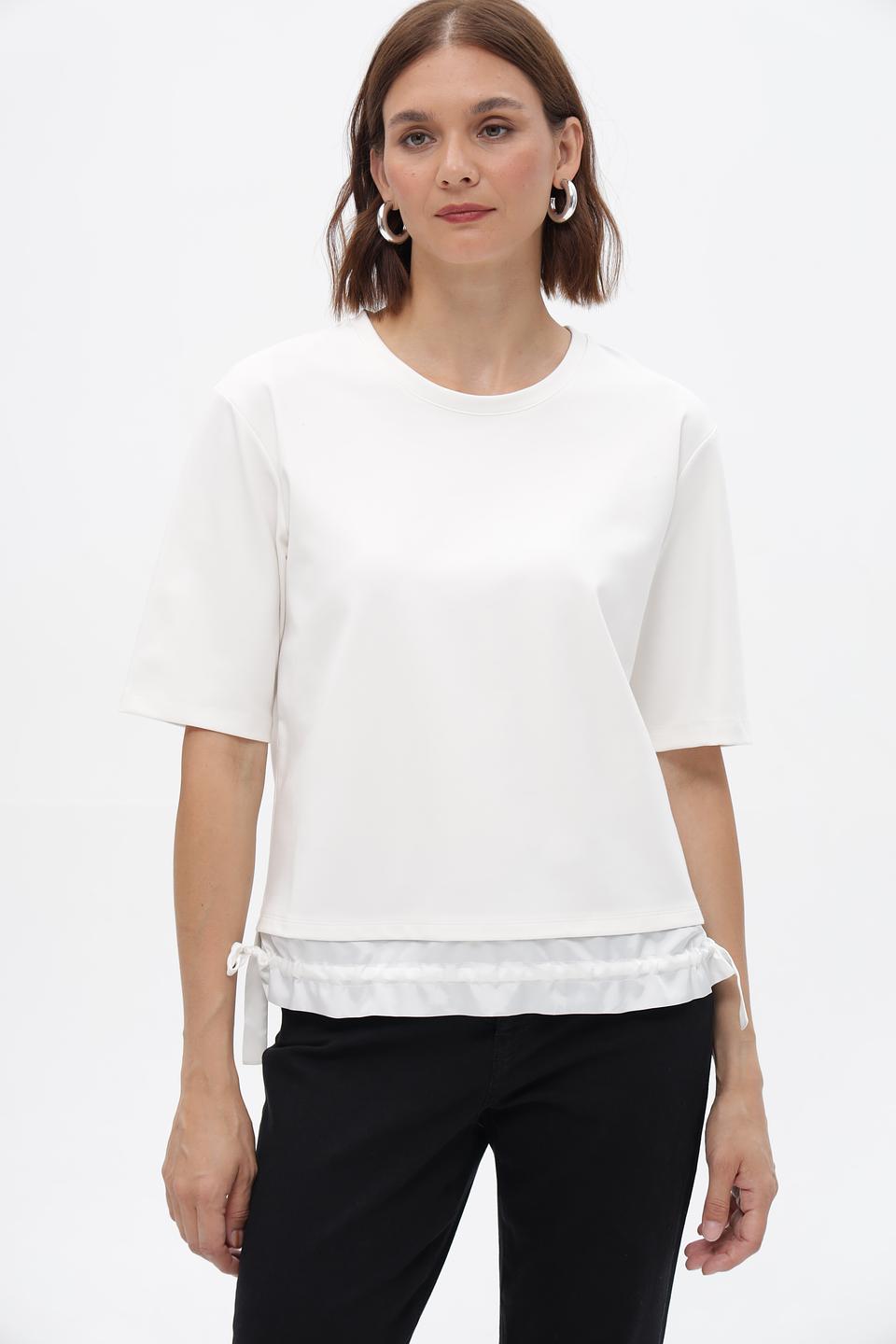 Пуловер Marc Cain с оборками белый