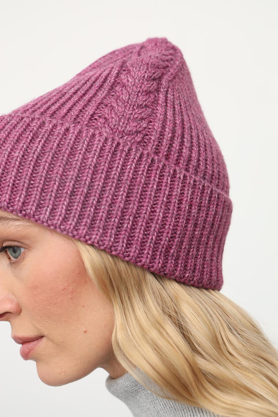 Шапка Julia Florenzi вязаная розовая