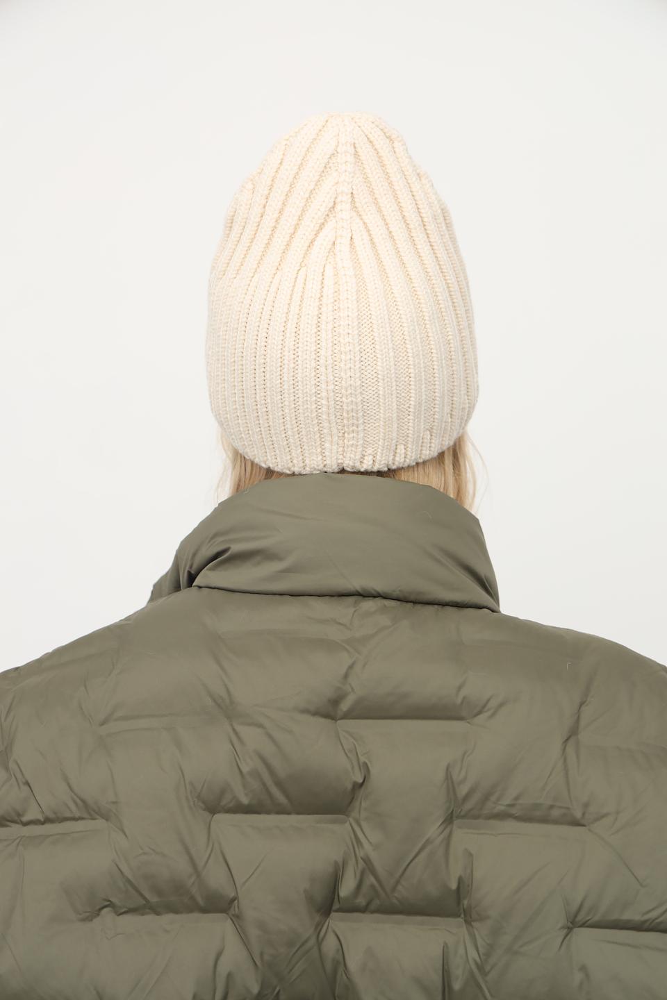 Шапка Julia Florenzi вязаная бежевая