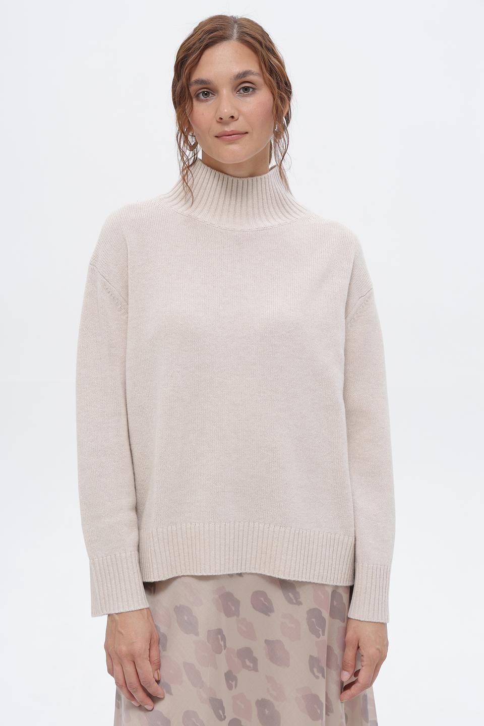 Пуловер Luisa Cerano бежевый с горлом