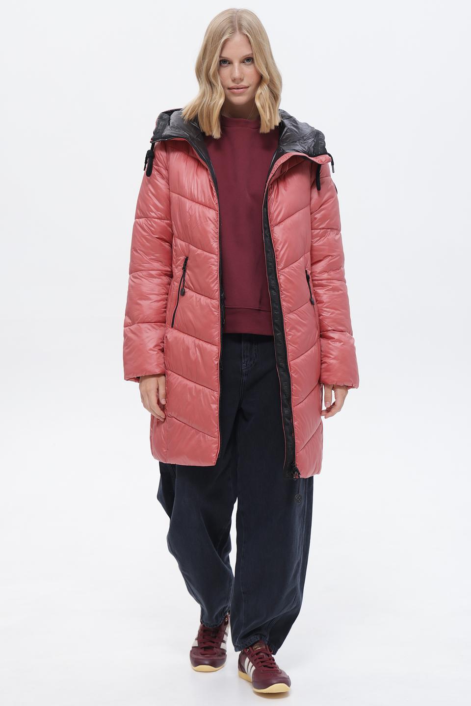 Пальто District стеганое розовое