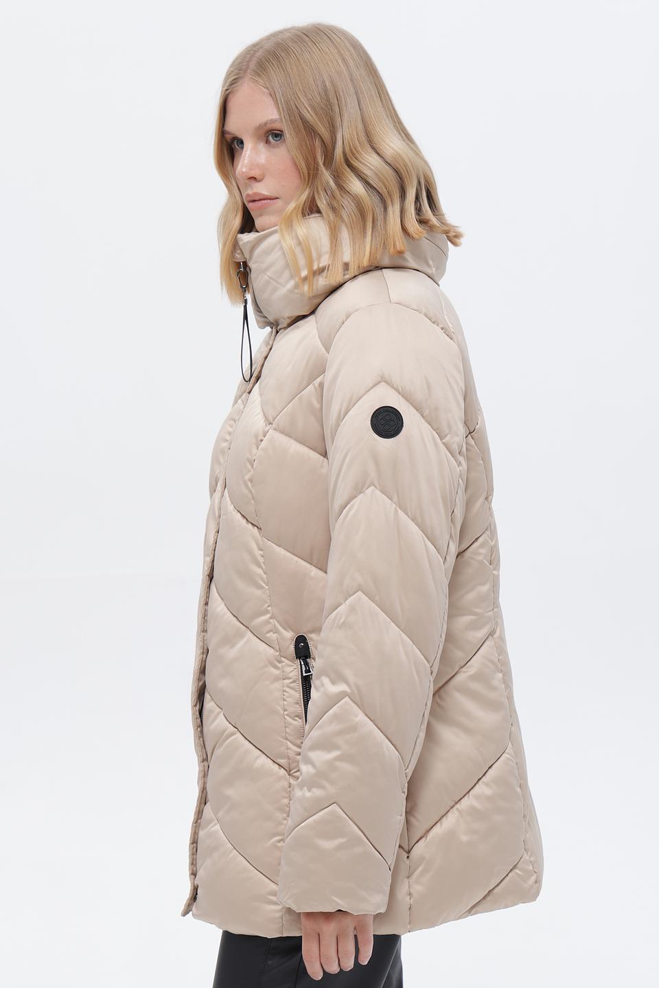Куртка District стеганая бежевая