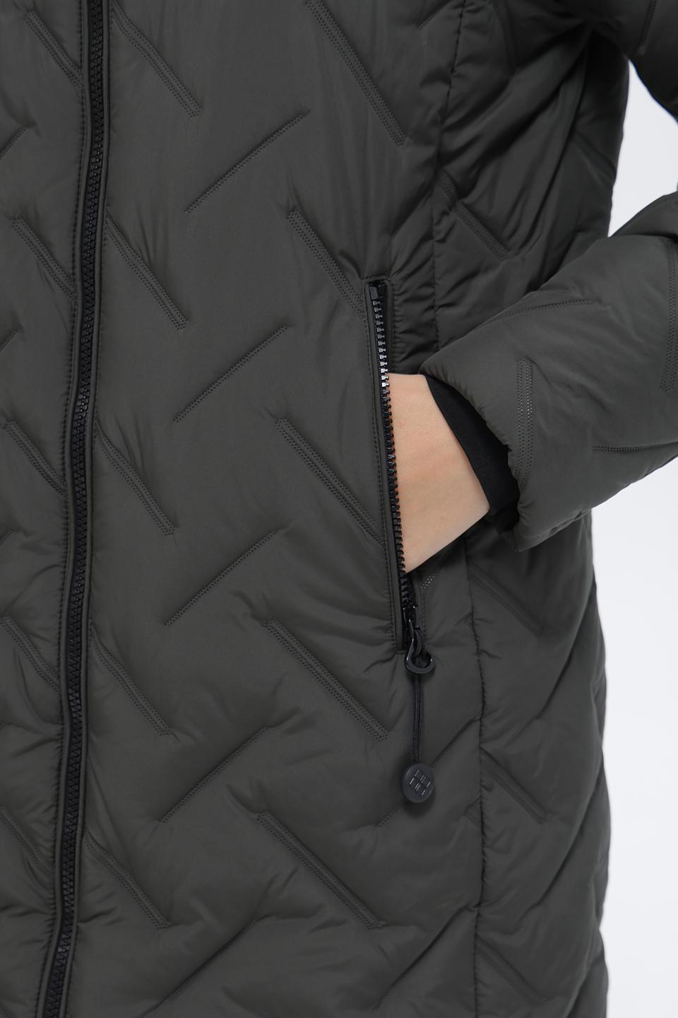 Пальто District стеганое хаки