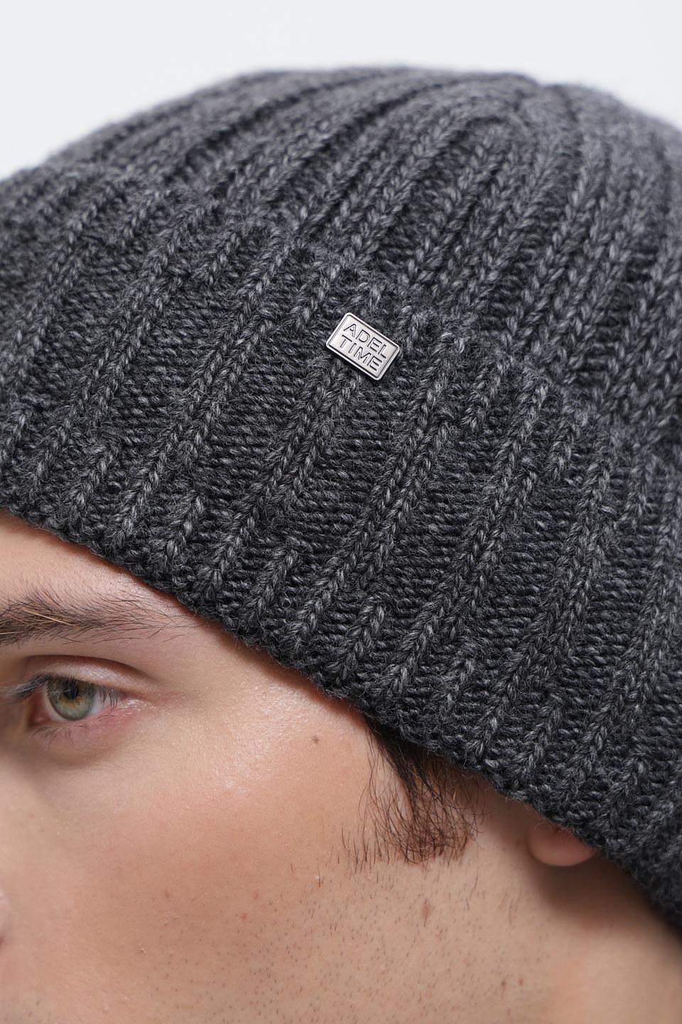 Шапка ADL man серая вязаная
