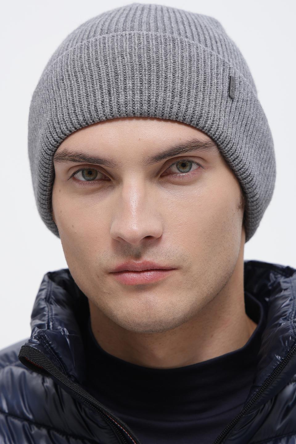 Шапка ADL man вязаная серая