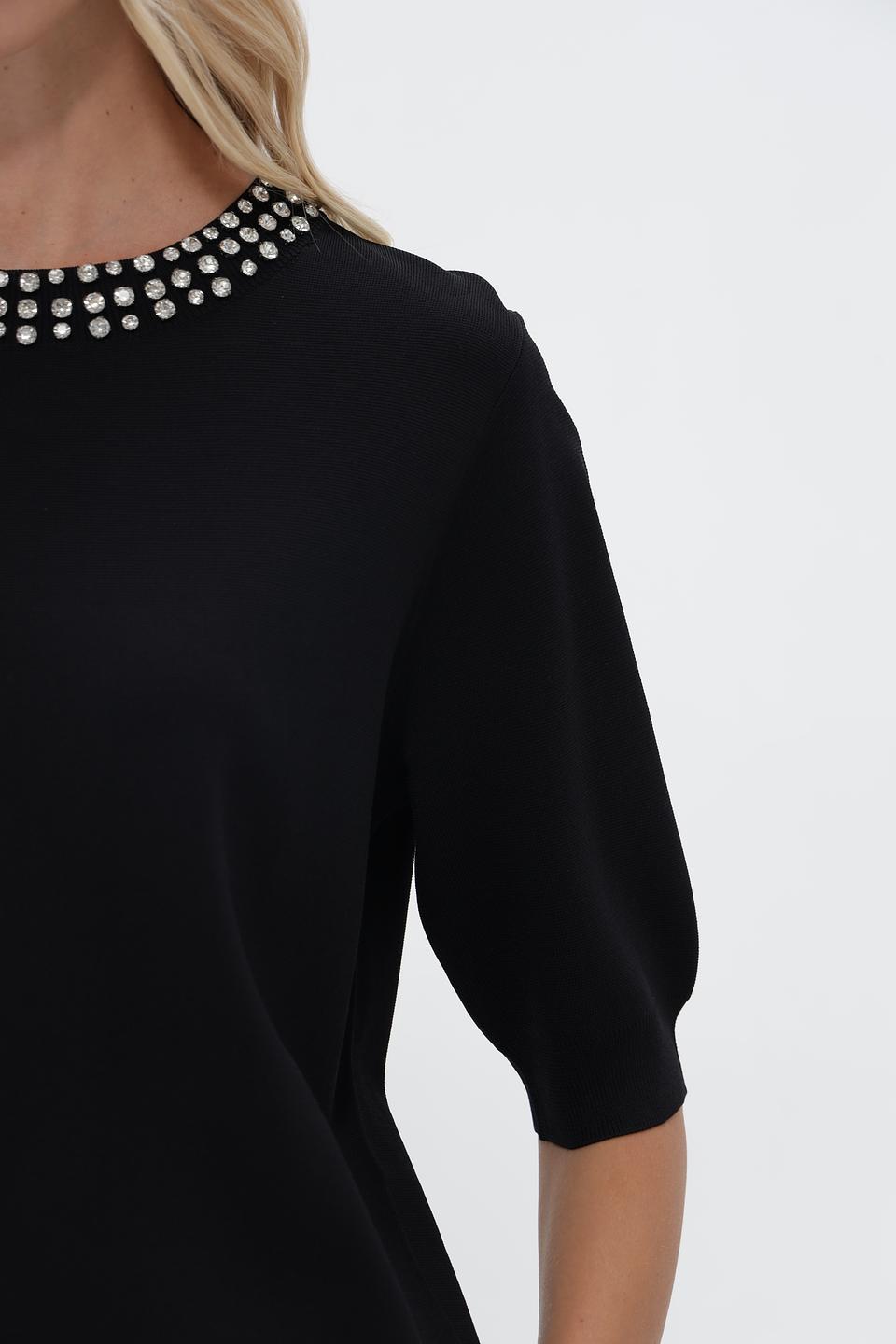 Пуловер UNQ с декором