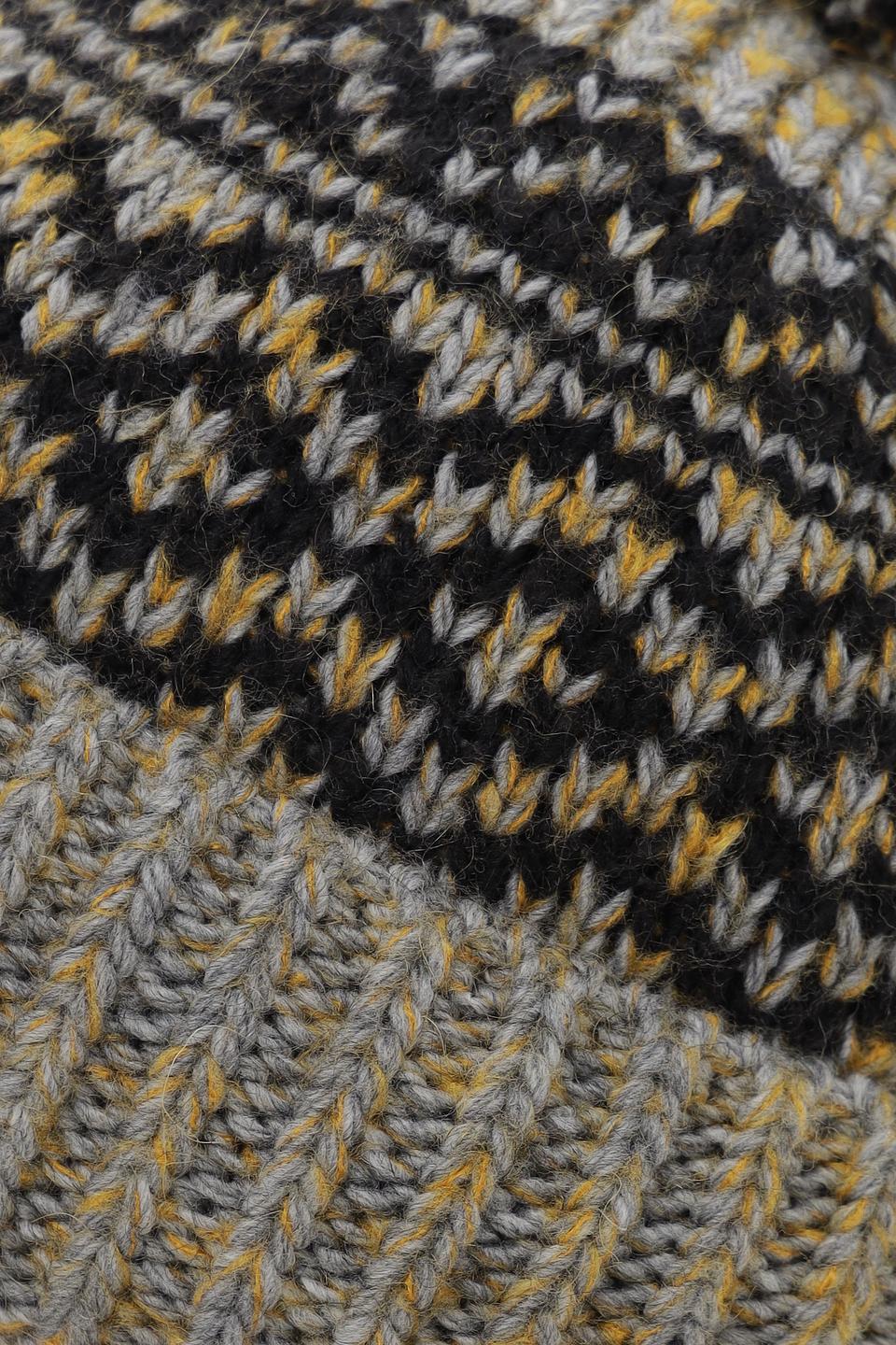 Шапка Marhatter с помпоном