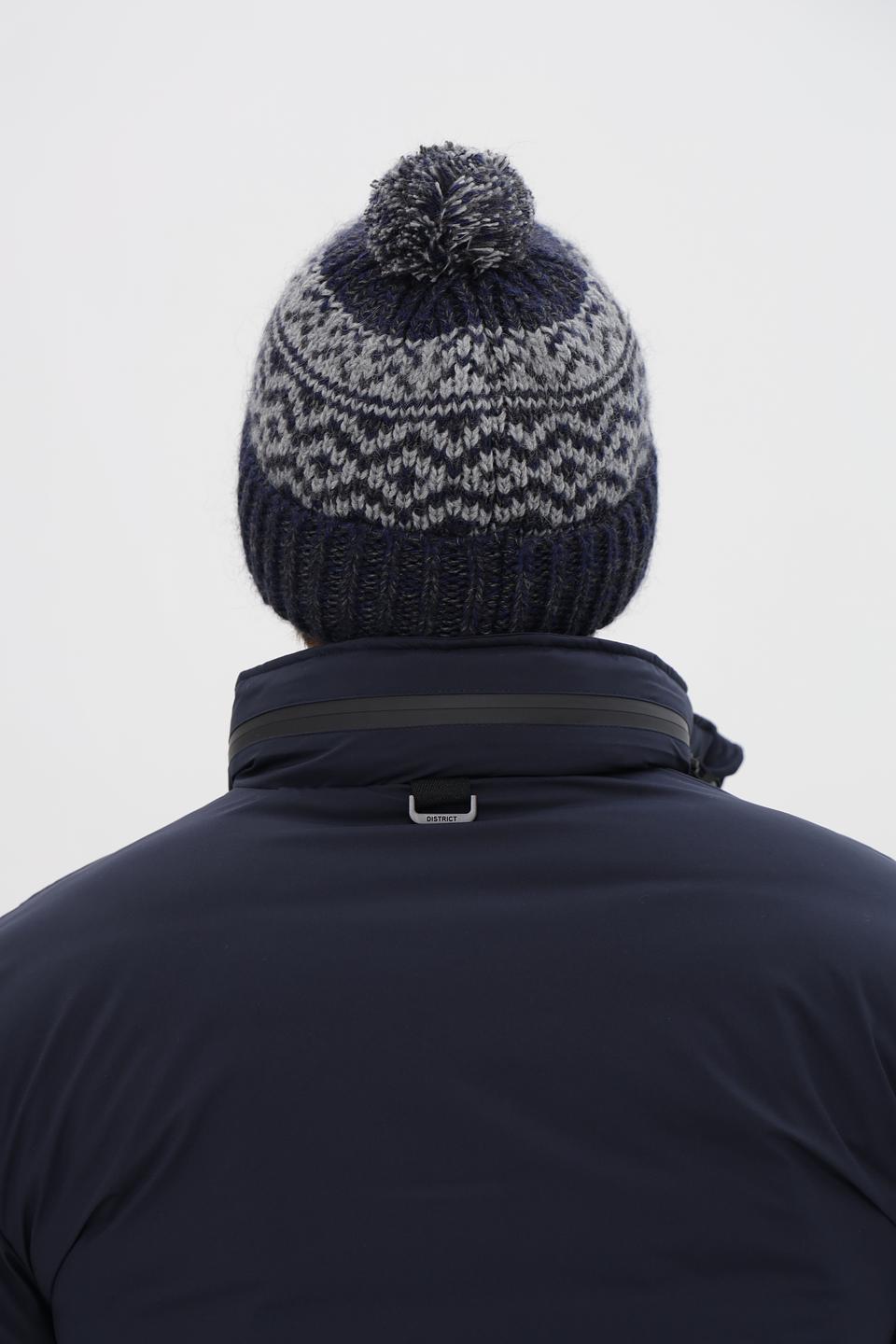 Шапка Marhatter с помпоном