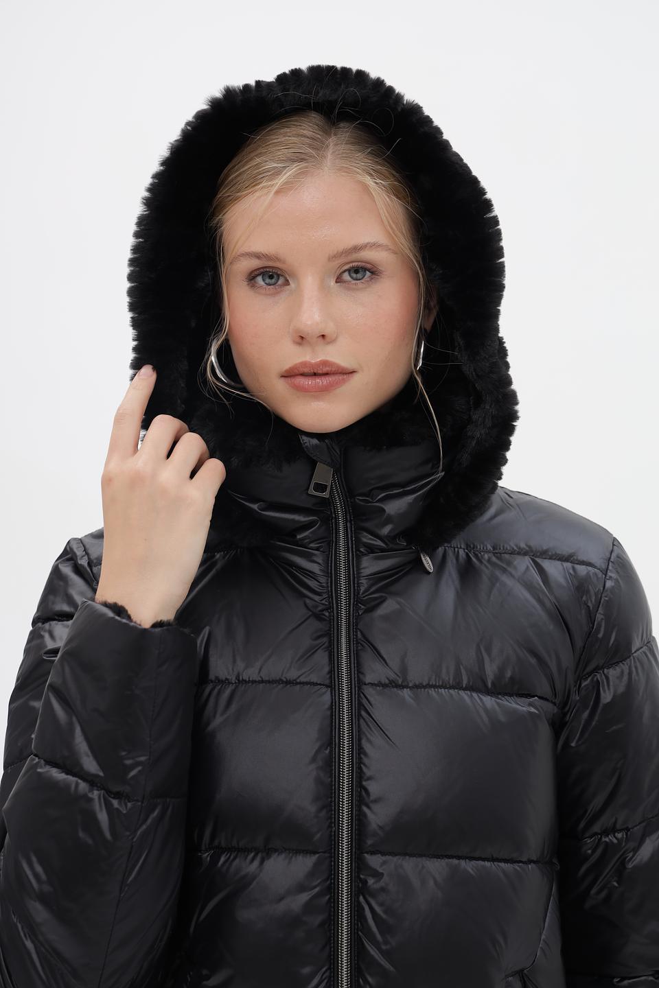 Пальто Milestone с мехом