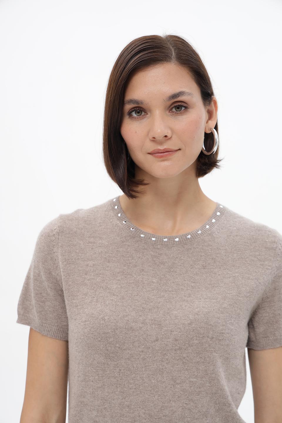 Пуловер Oui с жемчугом бежевый