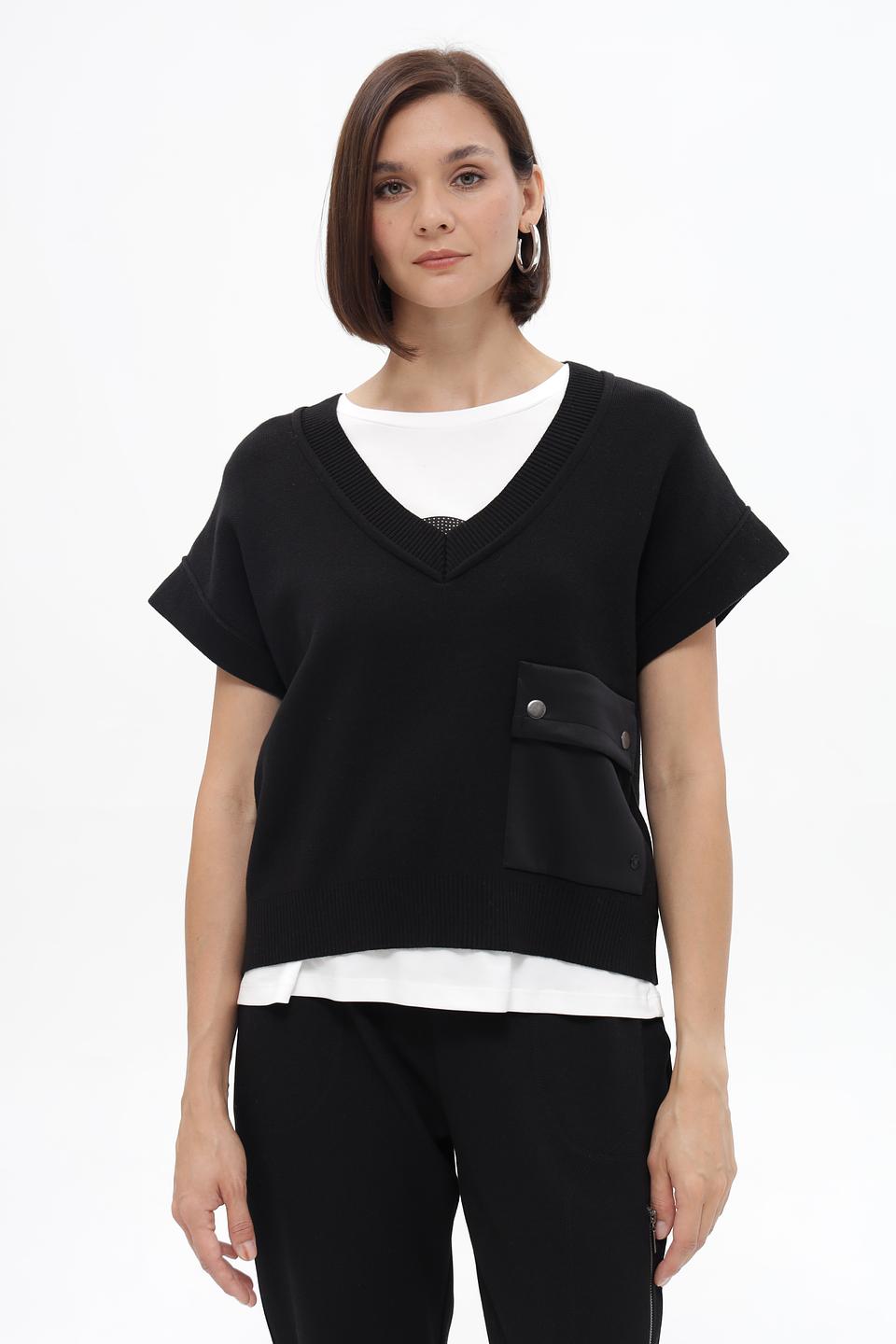 Жилет Monari чёрный с карманом