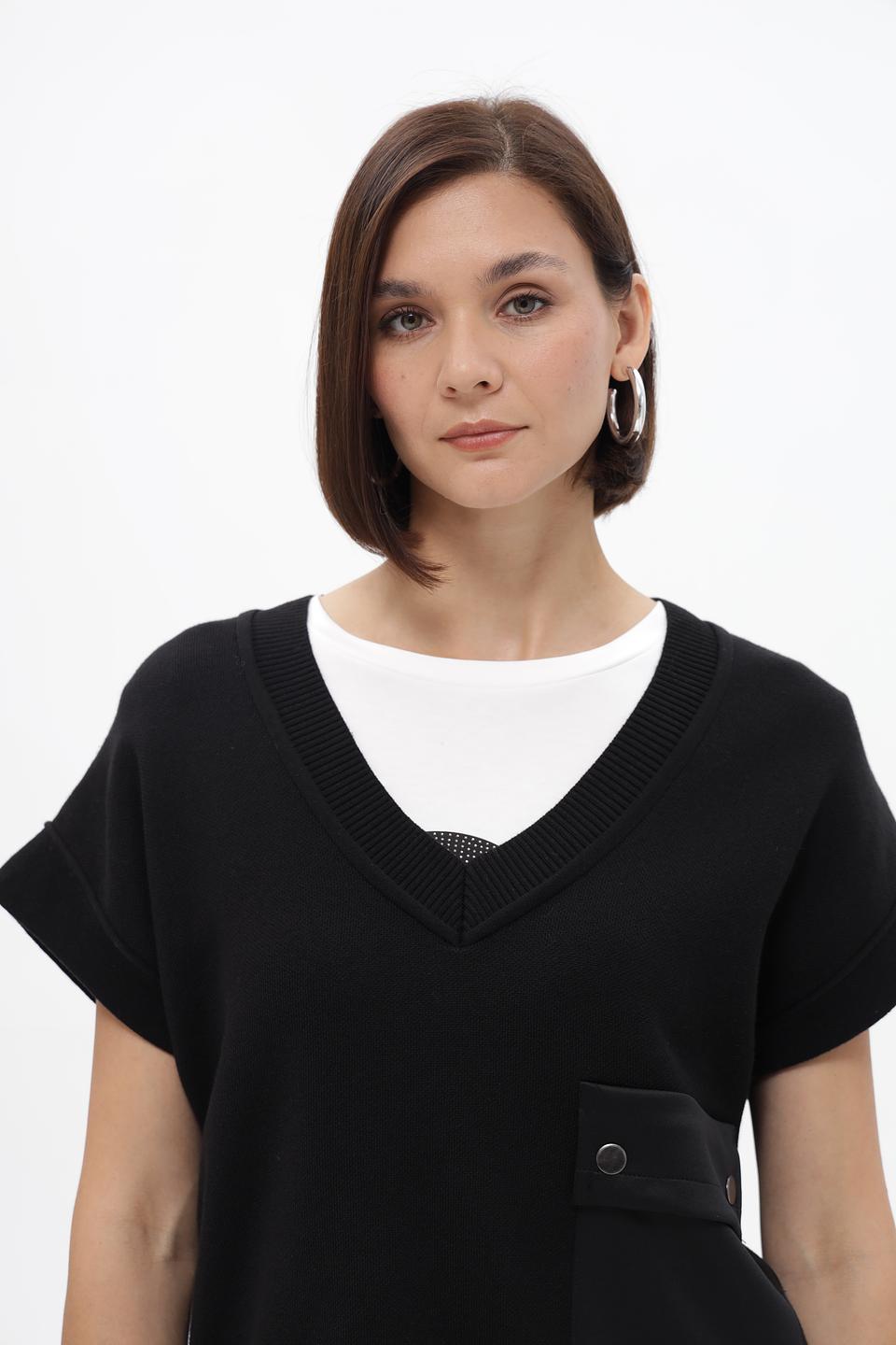 Жилет Monari чёрный с карманом