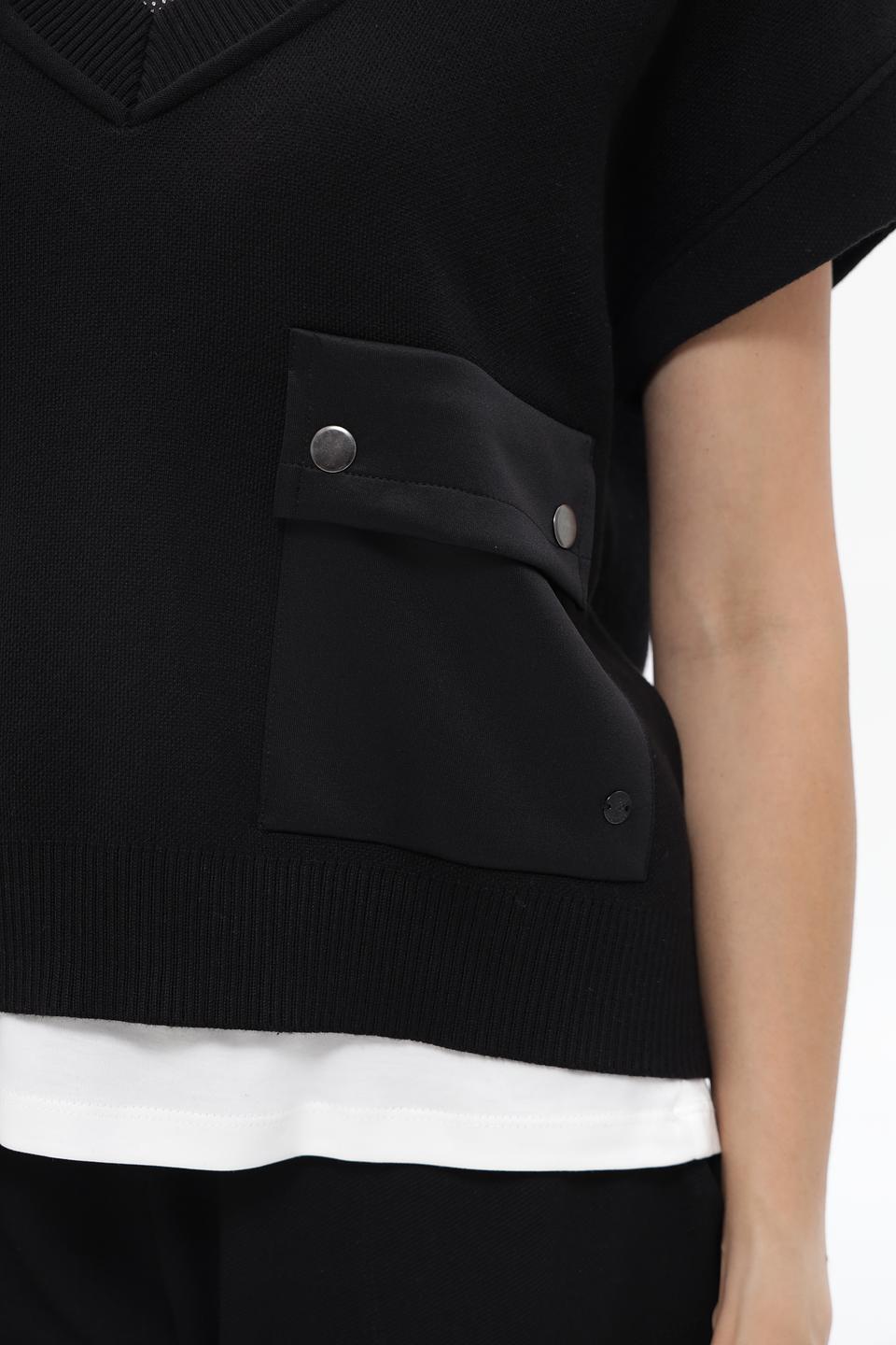 Жилет Monari чёрный с карманом