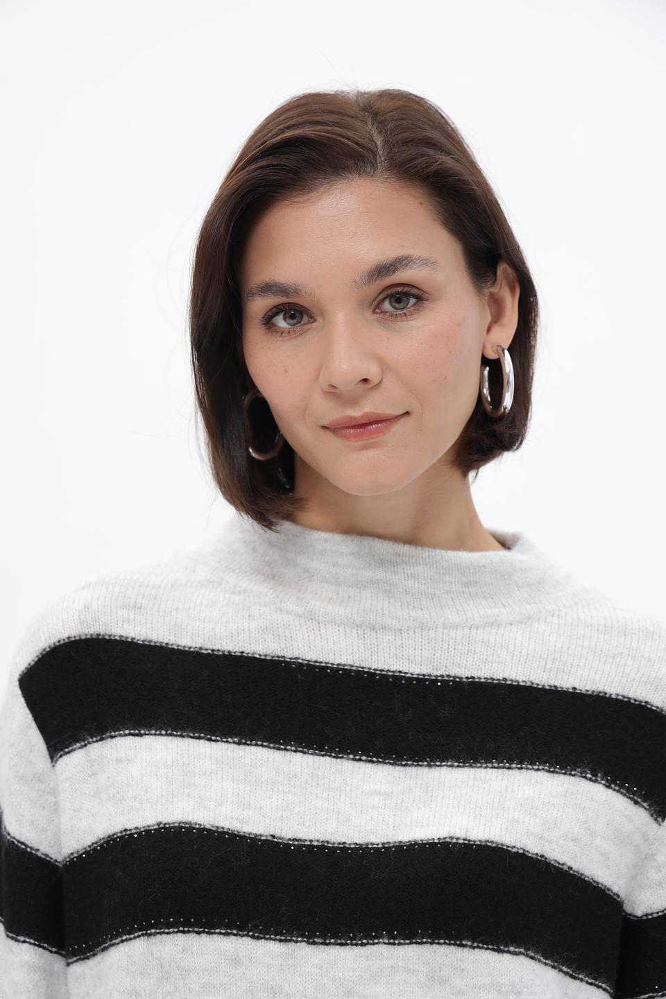 Пуловер Monari в полоску