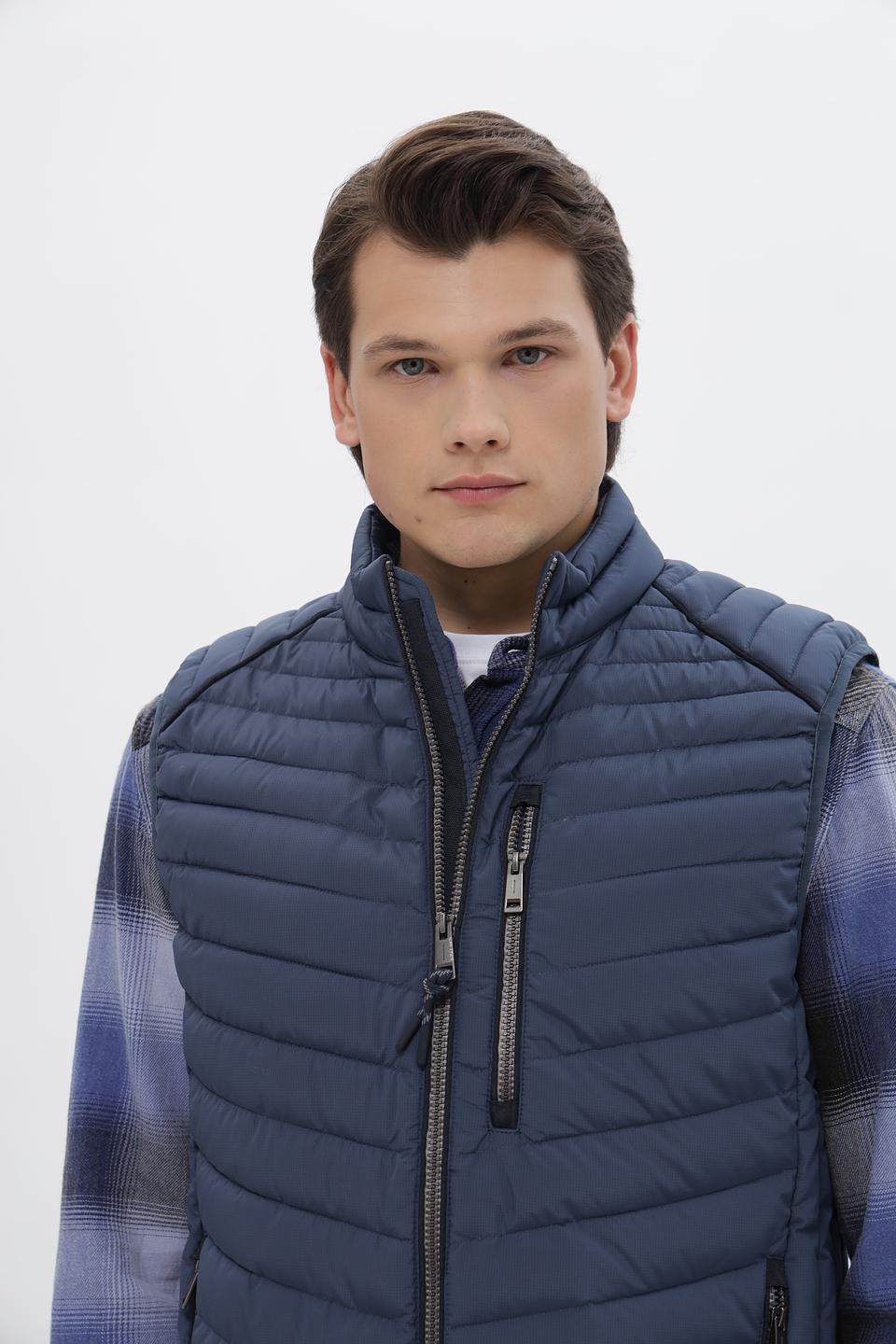 Жилет Casa Moda стеганый синий