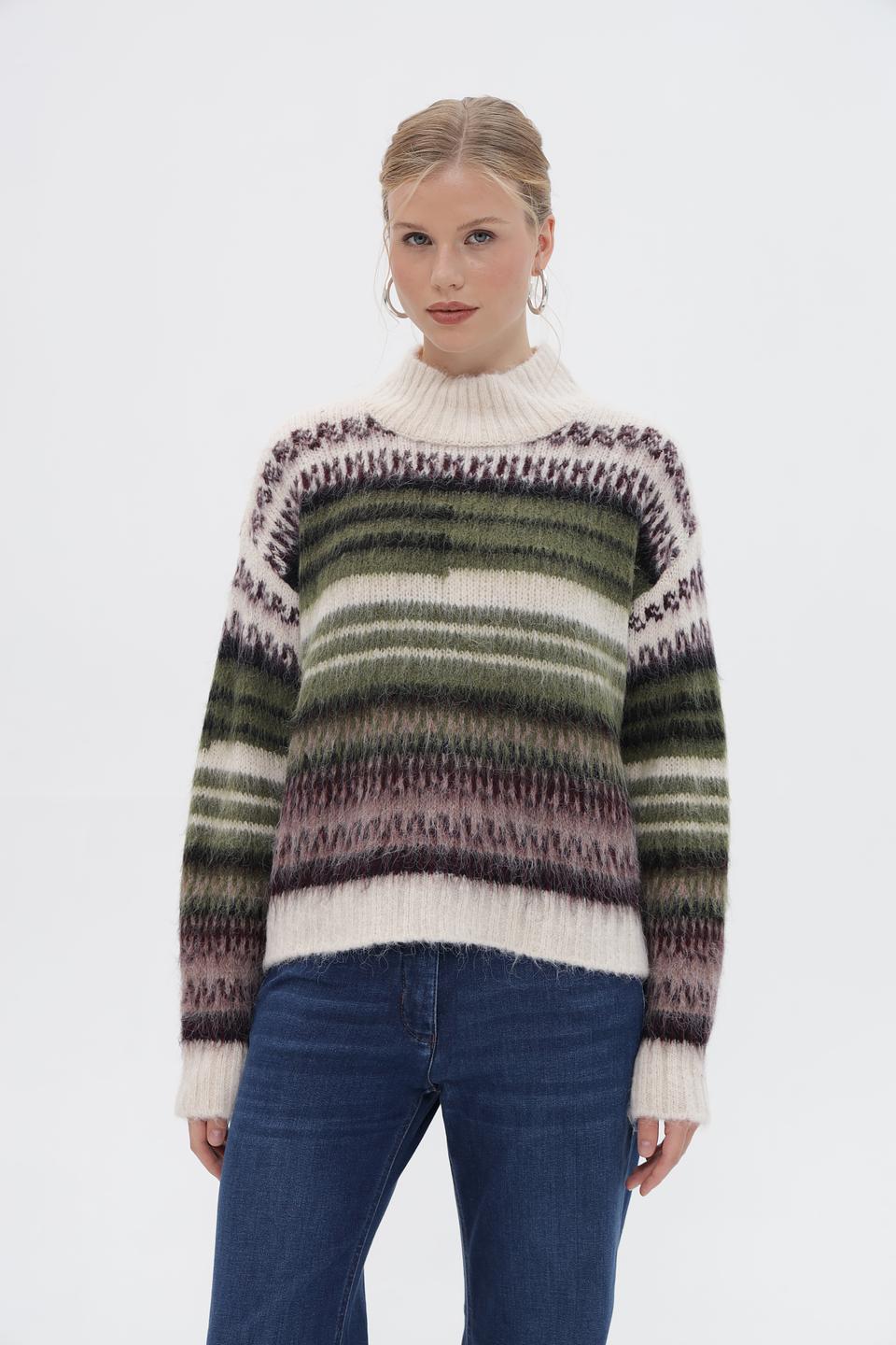 Пуловер More and More в полоску