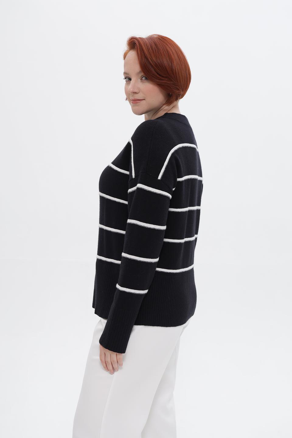 Пуловер Lebek в полоску