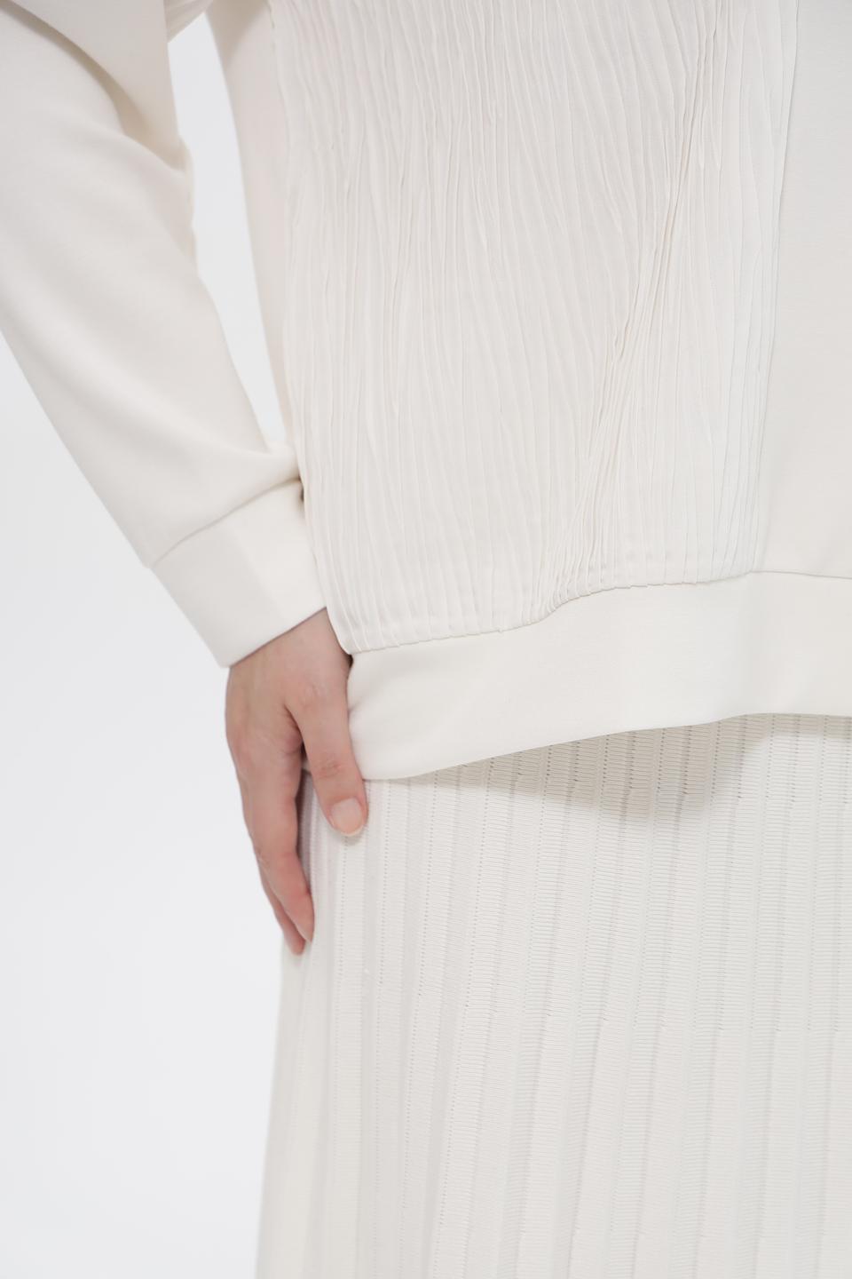 Пуловер Tuzzi с фактурной вставкой