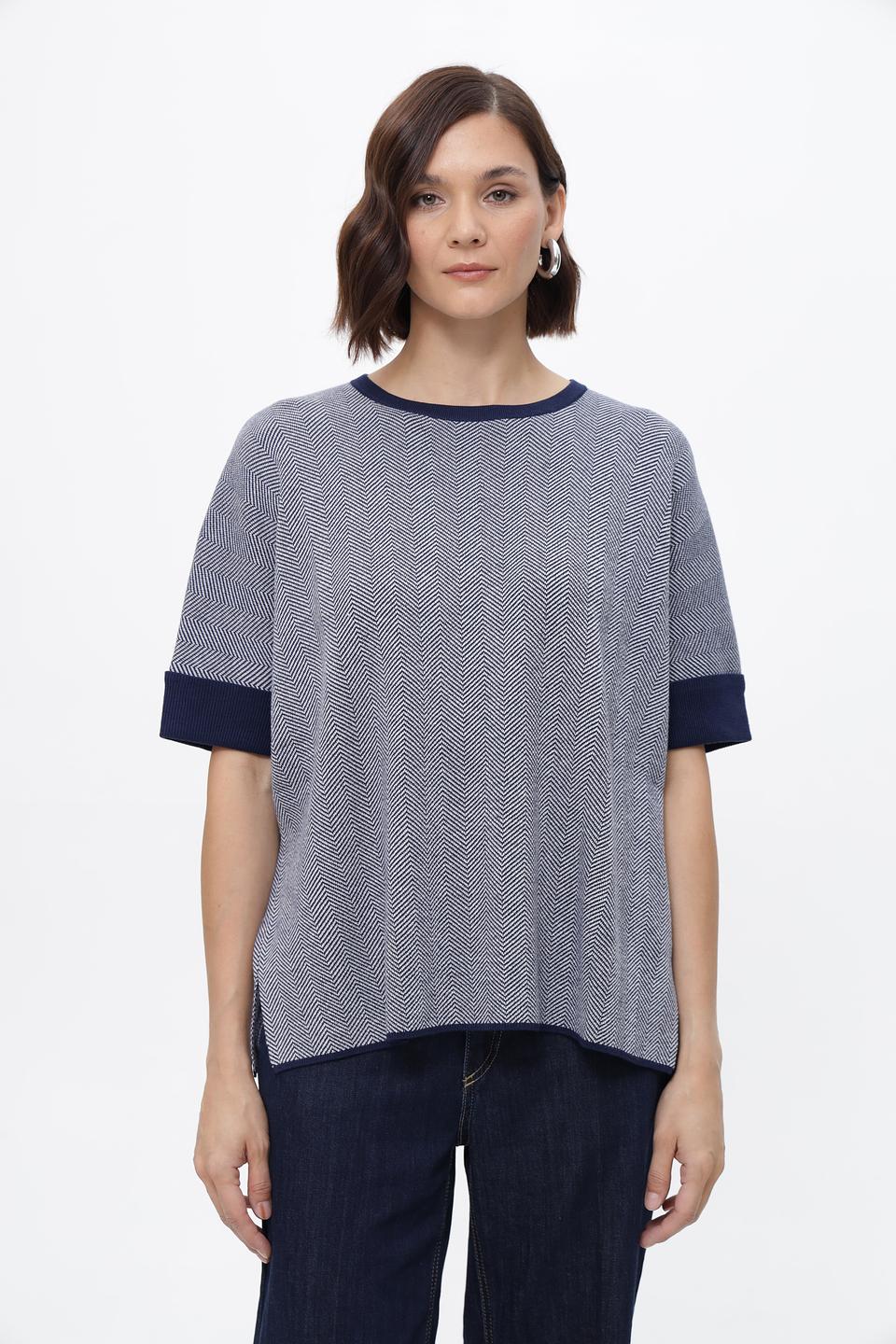 Пуловер UNQ с узором