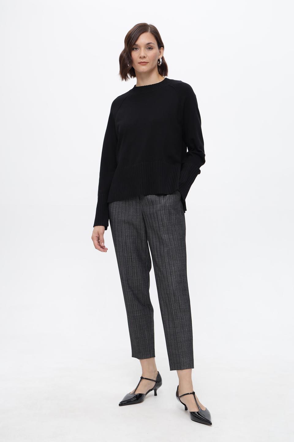 Пуловер Lecomte чёрный