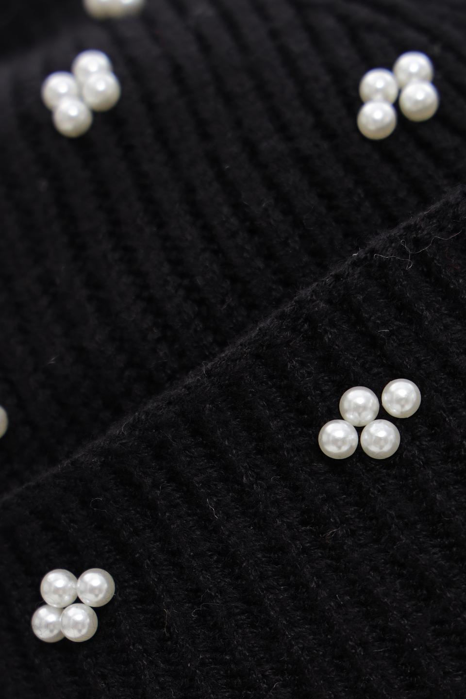 Шапка Seeberger с бусинами черная