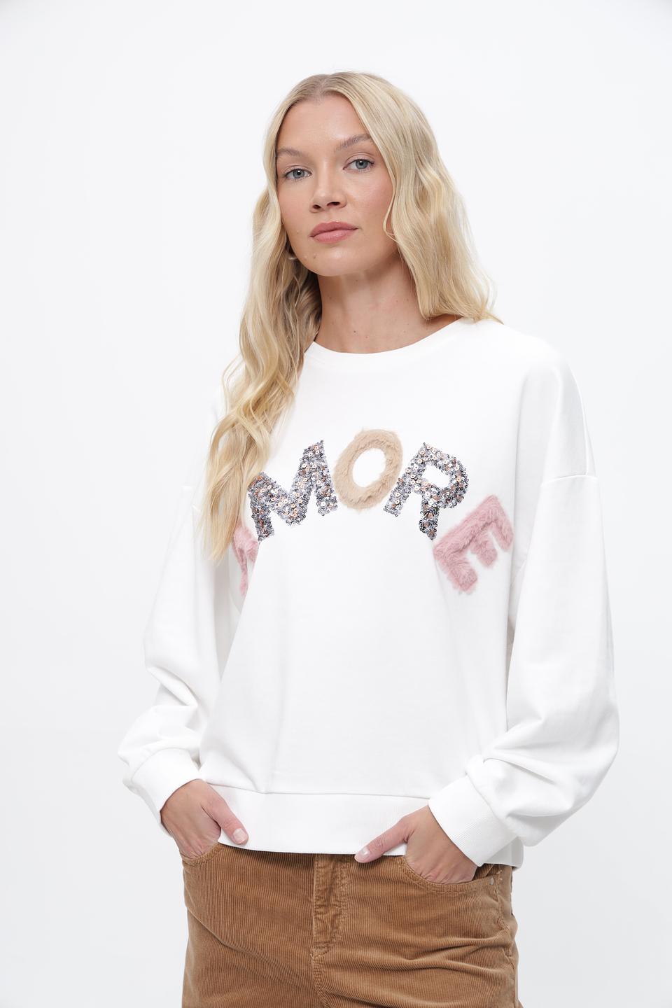 Пуловер More and More с надписью