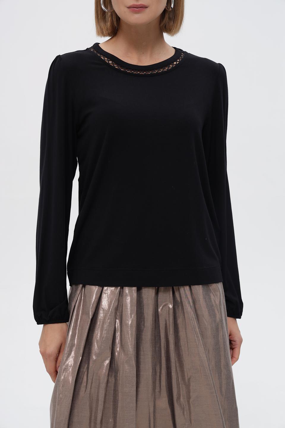 Черная футболка Broadway с отделкой