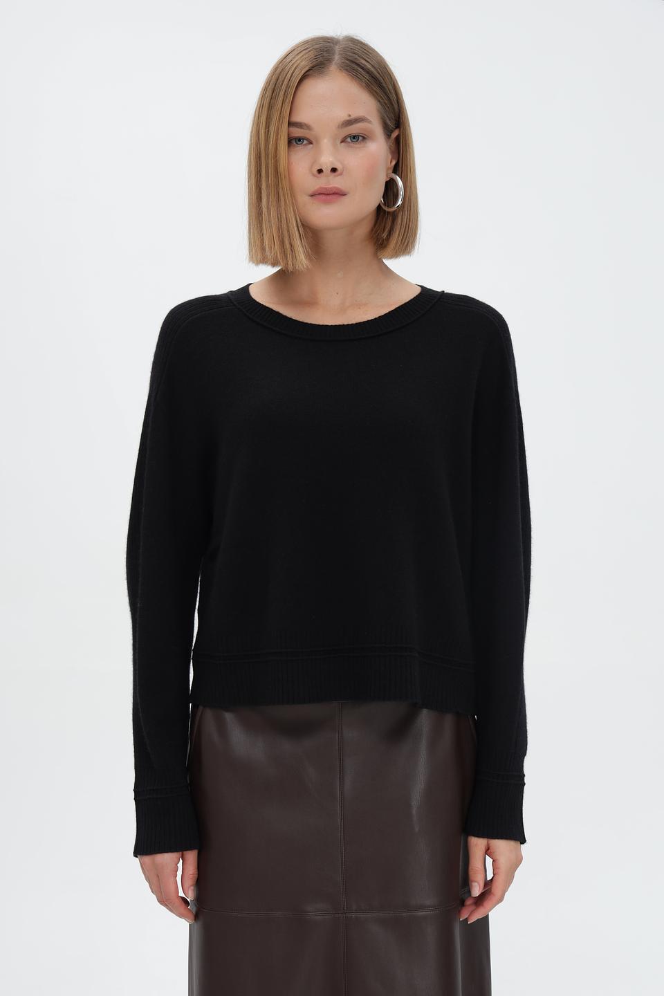 Пуловер Marc Cain чёрный