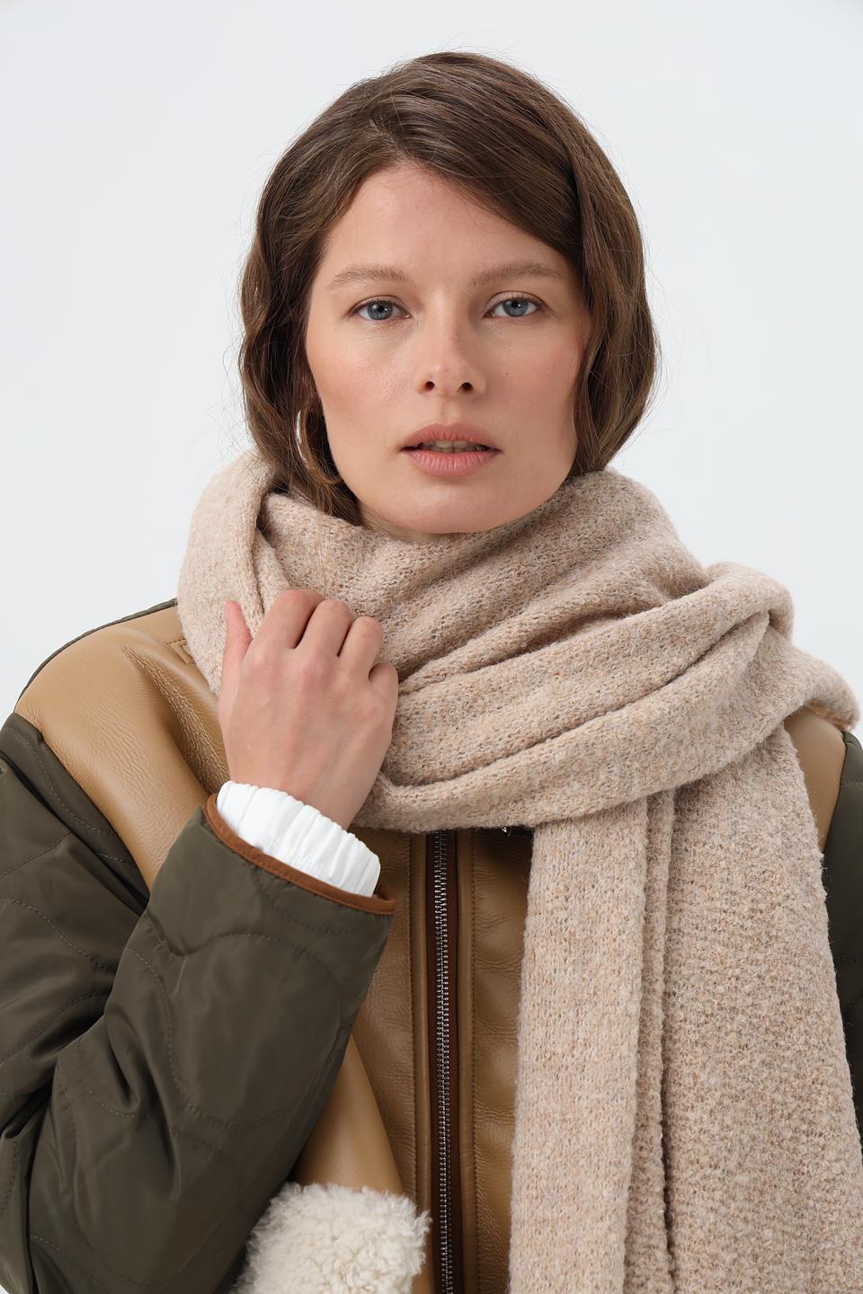 Шарф Julia Florenzi с бахромой