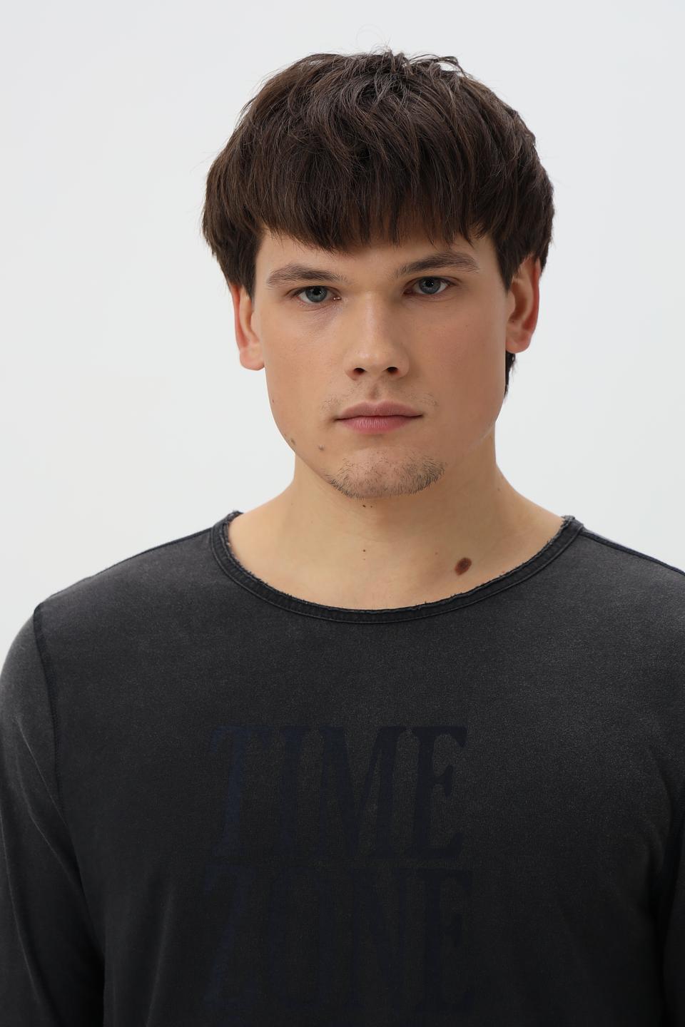 Лонгслив Time Zone с логотипом