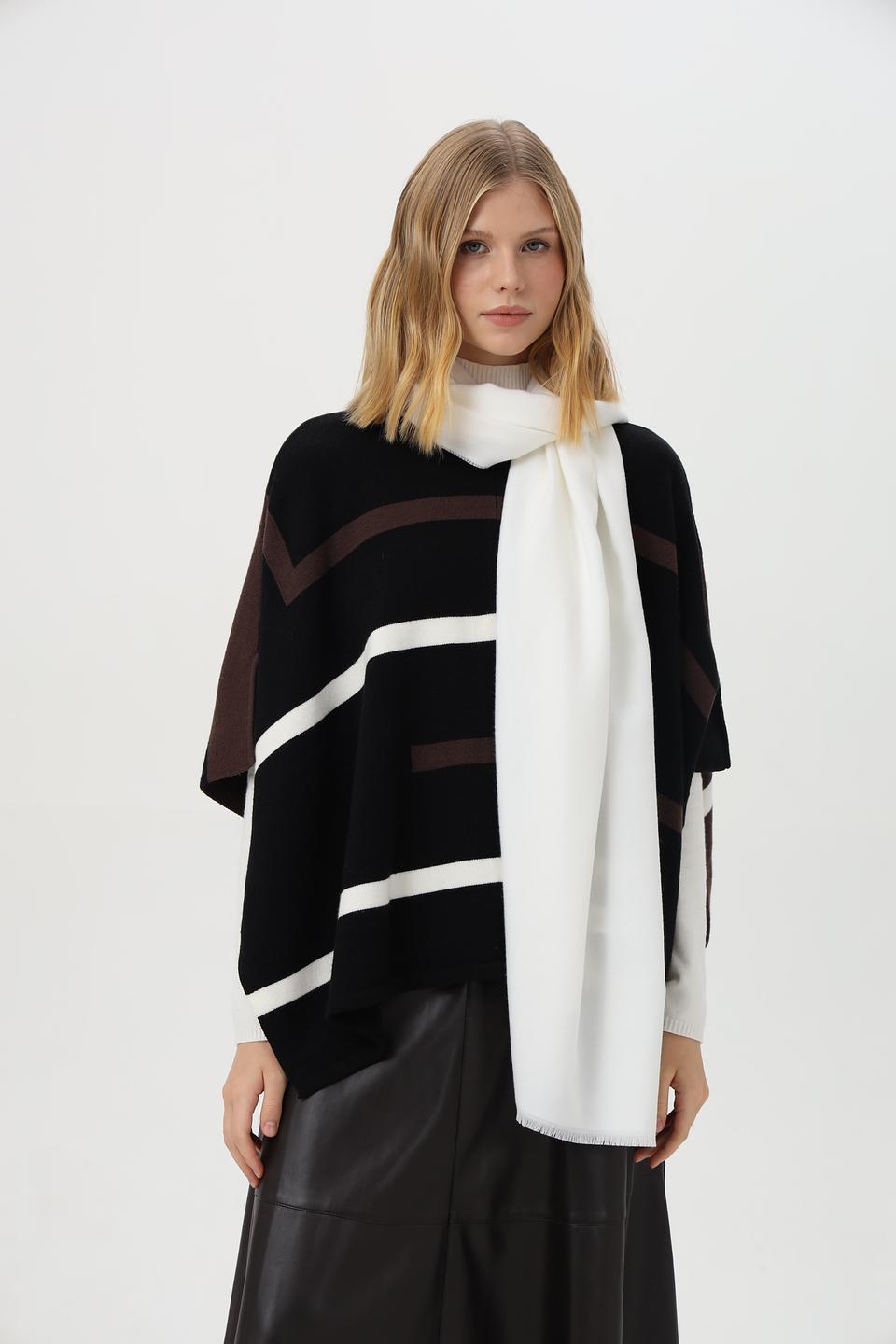 Шарф Bugatti однотонный белый