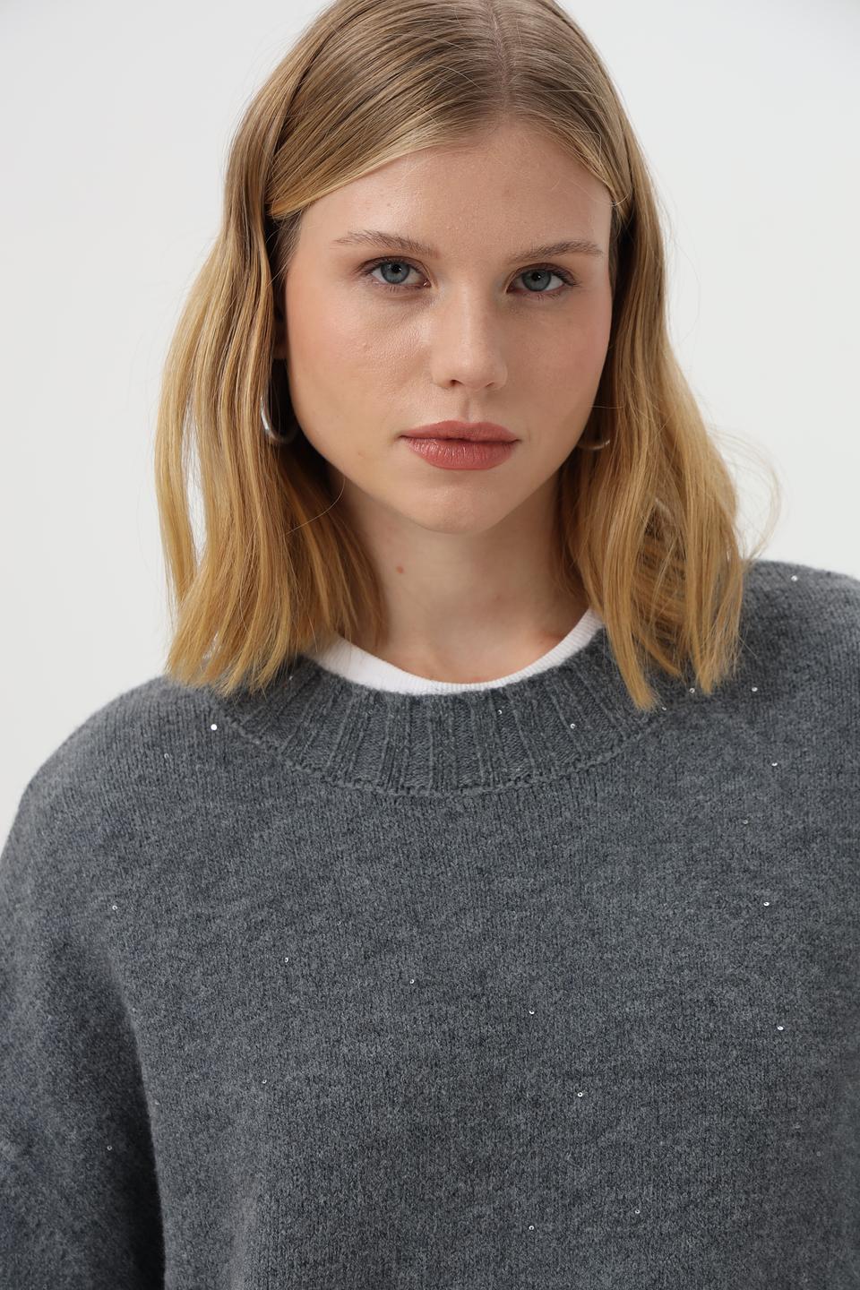 Пуловер Croche с пайетками