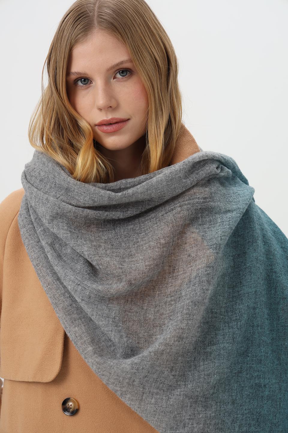 Шарф Fraas градиентный зелёный