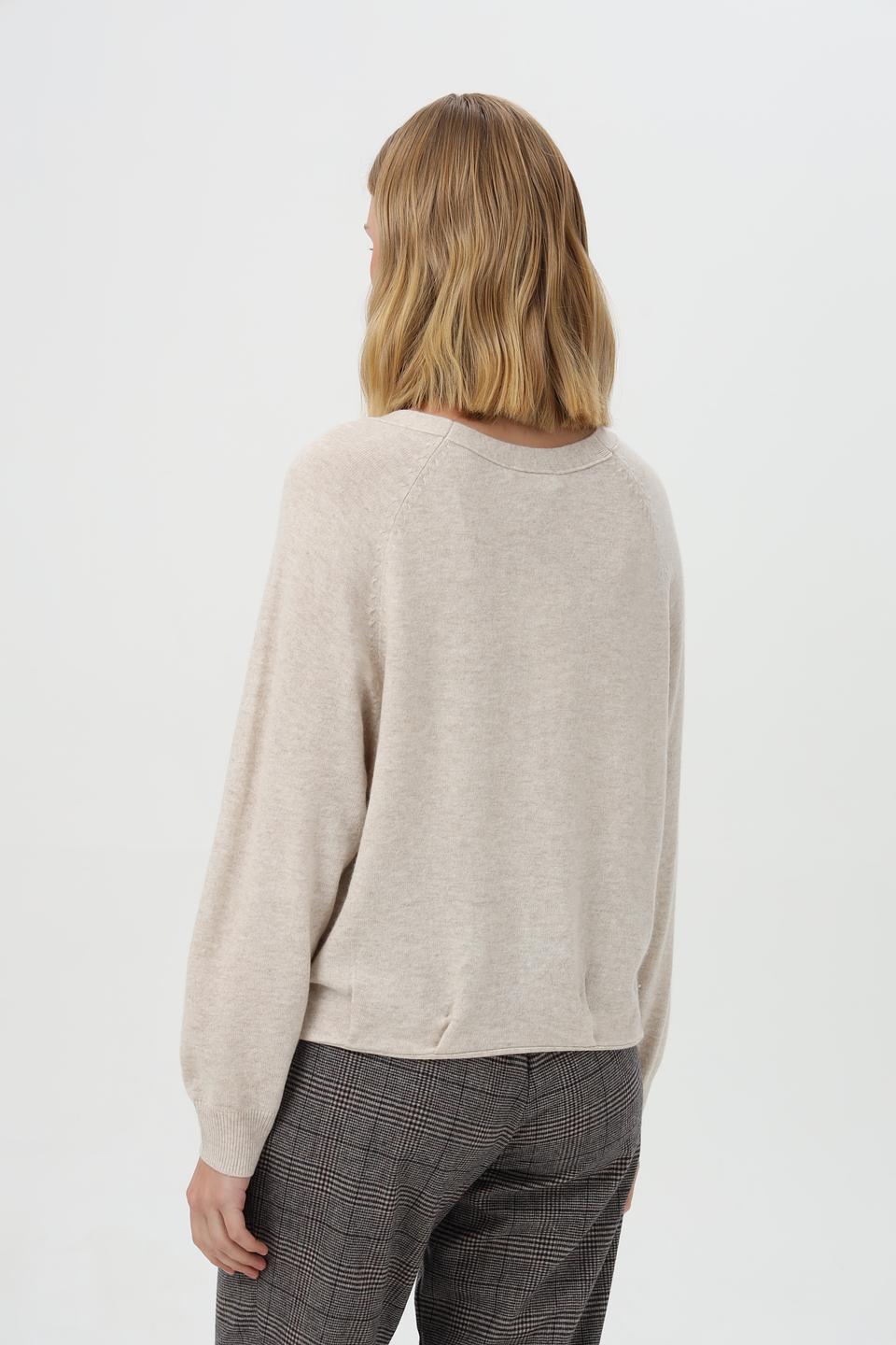 Пуловер Oui бежевый с пуговицами