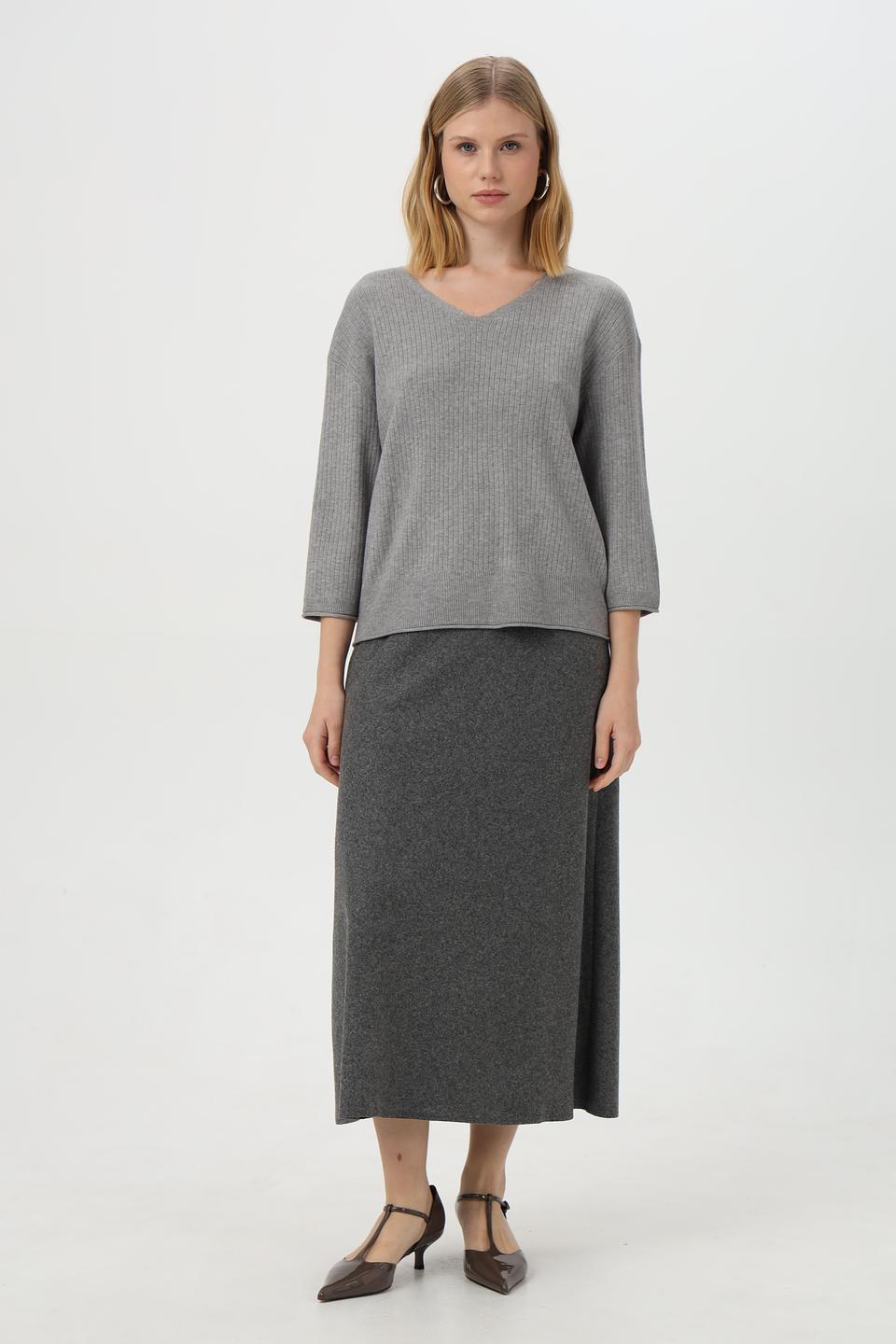 Пуловер Betty Barclay серый с V-образным вырезом
